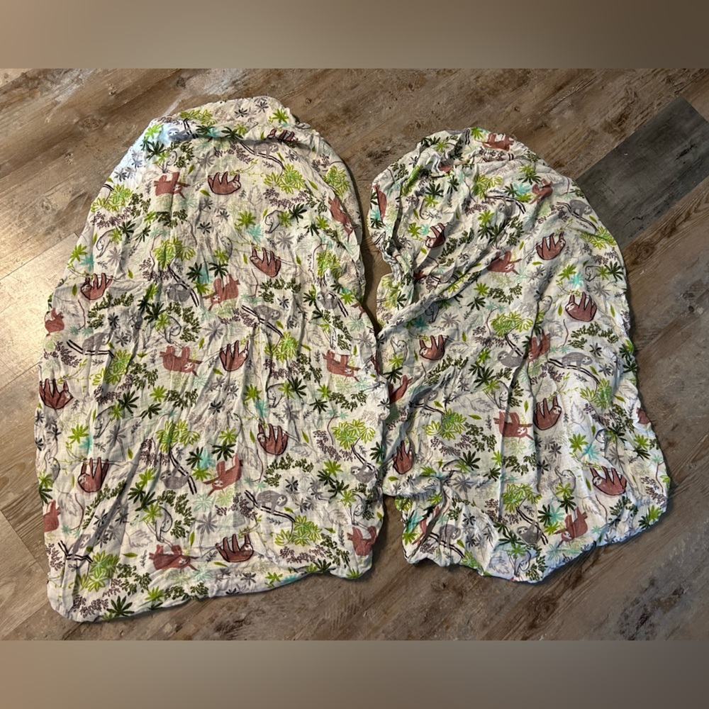 Set of 2 Loulou Lollipop Sloth Print Crib Sheets
